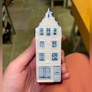 KLM Ceramic House #32 Empty